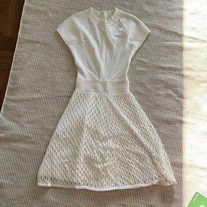 White mini dress with cute details, size 0-2